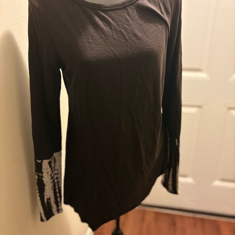 Knox Rose Black Long Sleeve Blouse with Patterned Cuffs